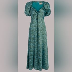 🥰Cinq à Sept NWT Puff Sleeve Size 6 Front Slit Twist Bust Blue